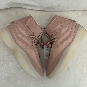 Fear of God x Adidas basketball High ‘Ash Pearl’ | DS | Size 10
